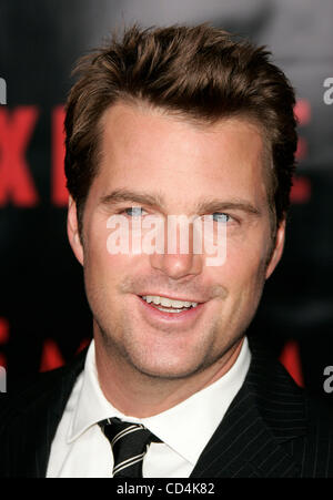 13. Oktober 2008 - Hollywood, Kalifornien, USA - Schauspieler CHRIS O'DONNELL Ankunft in "Max Payne" Los Angeles Premiere im Grauman Chinese Theatre statt. (Kredit-Bild: © Lisa O'Connor/ZUMA Press) Stockfoto