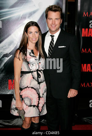 13. Oktober 2008 - Hollywood, Kalifornien, USA - Schauspieler CHRIS O' Donnell & Frau CAROLINE Ankunft in "Max Payne" Los Angeles Premiere im Grauman Chinese Theatre statt. (Kredit-Bild: © Lisa O'Connor/ZUMA Press) Stockfoto