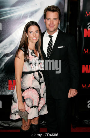 13. Oktober 2008 - Hollywood, Kalifornien, USA - Schauspieler CHRIS O' Donnell & Frau CAROLINE Ankunft in "Max Payne" Los Angeles Premiere im Grauman Chinese Theatre statt. (Kredit-Bild: © Lisa O'Connor/ZUMA Press) Stockfoto