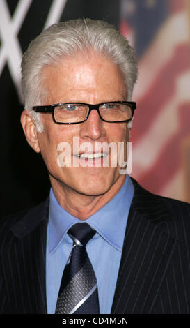 14. Oktober 2008 - New York, NY, USA - Schauspieler TED DANSON besucht die New Yorker Premiere von "W" im Ziegfeld Theatre statt. (Kredit-Bild: © Nancy Kaszerman/ZUMA Press) Stockfoto