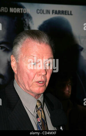 15. Oktober 2008 PREMIERE - New York, New York, USA - stolz & Herrlichkeit. LOEWS THEATER 15.10.2008.       2008. JON VOIGHT. K59791RM (Kredit-Bild: © Rick Mackler/Globe Photos/ZUMAPRESS.com) Stockfoto