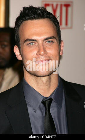 16. Oktober 2008 kommt - New York, NY, USA - Schauspieler CHEYENNE JACKSON, die Premiere für das Broadway-Stück "All My Sons" Gerald Schoenfeld Theatre statt. (Kredit-Bild: © Nancy Kaszerman/ZUMA Press) Stockfoto