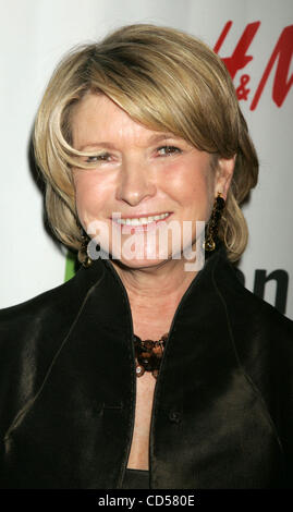 20. November 2008 - New York, NY, USA - TV-Persönlichkeit MARTHA STEWART besucht der Mentor Foundation New York unter dem Motto Inaugural Royal Gala im Waldorf Astoria Hotel statt. (Kredit-Bild: © Nancy Kaszerman/ZUMA Press) Stockfoto