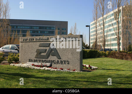 4. April 2008 - Redwood City, Kalifornien, USA - das Hauptquartier von Electronic Arts (EA), Redwood Shores Parkway in Redwood City, Kalifornien, im Herzen des Silicon Valley. EA versteht sich als weltweit führende unabhängige Entwickler und Publisher von interaktiver Unterhaltungs-Software für adva Stockfoto