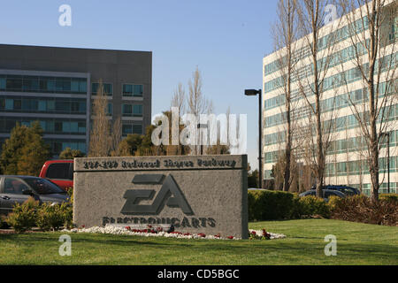 4. April 2008 - Redwood City, Kalifornien, USA - das Hauptquartier von Electronic Arts (EA), Redwood Shores Parkway in Redwood City, Kalifornien, im Herzen des Silicon Valley. EA versteht sich als weltweit führende unabhängige Entwickler und Publisher von interaktiver Unterhaltungs-Software für adva Stockfoto