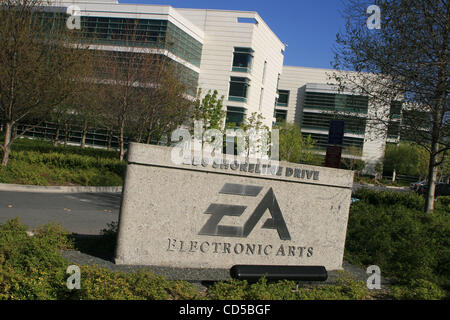 4. April 2008 - Redwood City, Kalifornien, USA - das Hauptquartier von Electronic Arts (EA), Redwood Shores Parkway in Redwood City, Kalifornien, im Herzen des Silicon Valley. EA versteht sich als weltweit führende unabhängige Entwickler und Publisher von interaktiver Unterhaltungs-Software für adva Stockfoto