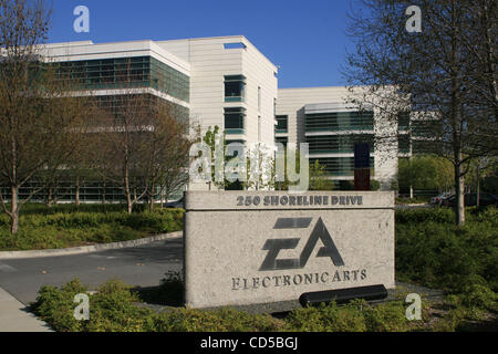 4. April 2008 - Redwood City, Kalifornien, USA - das Hauptquartier von Electronic Arts (EA), Redwood Shores Parkway in Redwood City, Kalifornien, im Herzen des Silicon Valley. EA versteht sich als weltweit führende unabhängige Entwickler und Publisher von interaktiver Unterhaltungs-Software für adva Stockfoto