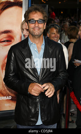 31. Juli 2008 - Los Angeles, Kalifornien, USA - 31. Juli 2008 - Los Angeles, Kalifornien, USA - HUEY LEWIS kommt bei der Premiere von Columbia Picture "Ananas Express" im Mann Village Theater am 31. Juli 2008 in Los Angeles, Kalifornien. (Kredit-Bild: © Patrick Fallon/ZUMApress.com) Stockfoto