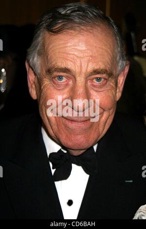 22. Mai 2003 - New York, New York, USA - K30824JBU SD0522. MORBUS PARKINSON-STIFTUNG. GALA IM HOTEL PIERRE. NewYork City...   / 2003.MORLEY sicherer (Kredit-Bild: © Judie Burstein/Globe Photos/ZUMAPRESS.com) Stockfoto