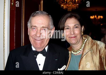 22. Mai 2003 - New York, New York, USA - K30824JBU SD0522. MORBUS PARKINSON-STIFTUNG. GALA IM HOTEL PIERRE. NewYork City...   / 2003.MORLEY sicherer (Kredit-Bild: © Judie Burstein/Globe Photos/ZUMAPRESS.com) Stockfoto