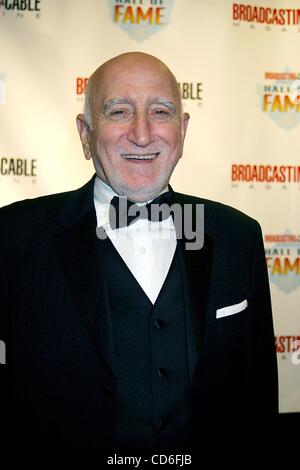 10. November 2003 - New York, New York, US - K34023JBU. DER 13. JAHRESTAGUNG RUNDFUNK UND KABEL MAGAZIN HALL OF FAME BLACK TIE GALA... MARRIOTT MARQUIS HOTEL, NEW YORK New York...   / 2003.DOMINIC CHIANESE (Kredit-Bild: © Judie Burstein/Globe Photos/ZUMAPRESS.com) Stockfoto