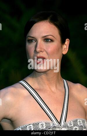 27. September 2004 - New York, New York, US - K39671RM. New York-PREMIERE von "SHARK TALE'' am DELACORTE THEATRE im CENTRAL PARK, NEW YORK New York 27.09.2004.  / 2004.RENEE ZELLWEGER (Kredit-Bild: © Rick Mackler/Globe Photos/ZUMAPRESS.com) Stockfoto