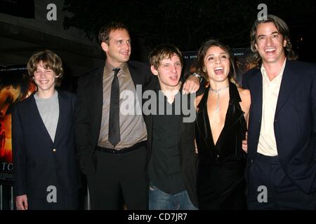 2. Oktober 2004 - New York, New York, US - K39753ML. 42. NEW YORK FILM FESTIVAL SCREENING der sog in der ALICE TULLY HALL, LINCOLN CENTER IN New York City 02.10.2004.  / 2004.DEVON ALAN, JOSH LUCAS, JAMIE BELL, SHIRI APPLEBY und DERMOT MULRONEY (Kredit-Bild: © Mitchell Levy/Globe Fotos / Stockfoto