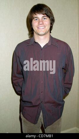 15. Oktober 2004 - New York, New York, USA - *** EXCLUSIVE ***. K36263JBU. JASON RITTER STAR der CBS Serie '' JOAN OF ARCADIA'' im HOTEL IN NEW YORK neue York.10/15/2004.  / 2004. (Kredit-Bild: © Judie Burstein/Globe Photos/ZUMAPRESS.com) Stockfoto