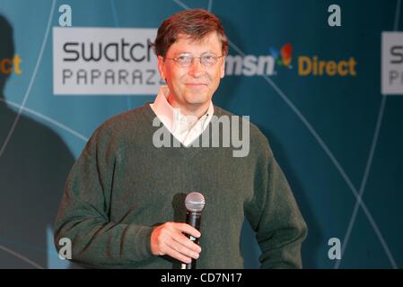 20. Oktober 2004 - New York, New York, US - K40020RM. SWATCH-Uhr startet seine neue PAPARAZZI-Uhr an der SUPPER CLUB, NEW YORK New York 20.10.2004.  / 2004..BILL GATES (Kredit-Bild: © Rick Mackler/Globe Photos/ZUMAPRESS.com) Stockfoto