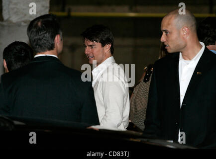 26. April 2008 - Carson, CA, USA TOM CRUISE Attendsthe Fußballspiel von seinem Kumpel DAVID BECKHAM von Los Angeles Galaxy gegen Chivas USA im Superclassico Match der beiden Los Angeles MLS-teams im Home Depot Center. Die Galaxie besiegte Chivas USA 5-2. Obligatorische Credit: Foto von Jonathan Alcorn Stockfoto