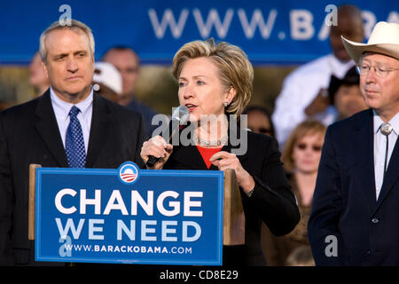 24. Oktober 2008 - Highlands Ranch, Colorado, USA - spricht HILLARY CLINTON während einer Kundgebung in Aurora. (Kredit-Bild: © Beth Schneider/Beth Schneider /ZUMA Presse) Stockfoto