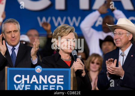 24. Oktober 2008 - Highlands Ranch, Colorado, USA - spricht HILLARY CLINTON während einer Kundgebung in Aurora. (Kredit-Bild: © Beth Schneider/Beth Schneider /ZUMA Presse) Stockfoto