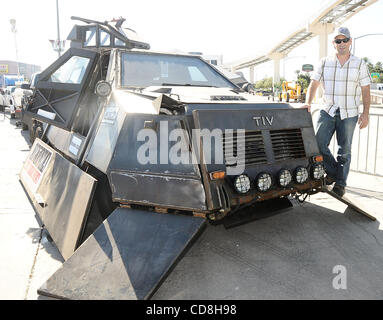 Sean Casey aus Studio City CA haben seine TIV-2(Tornado Intercept Vehicle), die auf dem Discovery Channel Sturmjäger auf dem Display auf der SEMA Show 2008 ersichtlich, die beginnt Dienstag, den 4. November und läuft bis 7. in Las Vegas NV.  Nov 7,2008 Foto von gen Blevins/LA Daily News Stockfoto