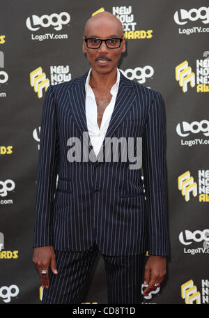 8. Juni 2010 - Los Angeles, Kalifornien, USA - RUPAUL CHARLES den roten Teppich bei den NewNowNext Awards 2010 von Logos Netzwerk im Edison Hotel gehostet. (Kredit-Bild: © Mark Samala/ZUMApress.com) Stockfoto