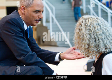 8. Juli 2010 - Aspen, Colorado, USA - uns Justizminister ERIC HOLDER am Aspen Idee Festival.  (Kredit-Bild: © Rustin Gudim/ZUMApress.com) Stockfoto