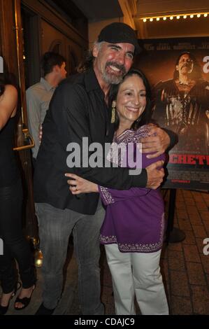 Sep 02, 2010 - Deauville, Texas, USA - Elizabeth Avellan, Jeff Fahey.Austin Premiere des Films "Machete". Austin, Texas 02.09.2010. 2010.K65731JN (Kredit-Bild: © Jeff Newman/Globe Photos/ZUMApress.com) Stockfoto