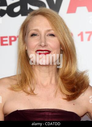 Sep 13, 2010 - Hollywood, Kalifornien, USA - Schauspieler PATRICIA CLARKSON Ankunft in der "Easy A" Los Angeles Premiere im Mann Chinese Theatre statt. (Kredit-Bild: © Lisa O'Connor/ZUMApress.com) Stockfoto