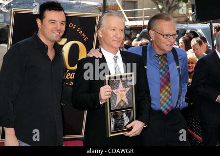 14. September 2010 - Hollywood, Kalifornien, US - I14774CHW. Bill Maher mit Stern auf dem Hollywood Walk Of Fame geehrt. Hollywood & Rebe, Hollywood, CA .09/14/2010. SETH MACFARLANE, BILL MAHER UND LARRY KING. 2010 (Kredit-Bild: © Clinton Wallace/Globe Photos/ZUMApress.com) Stockfoto