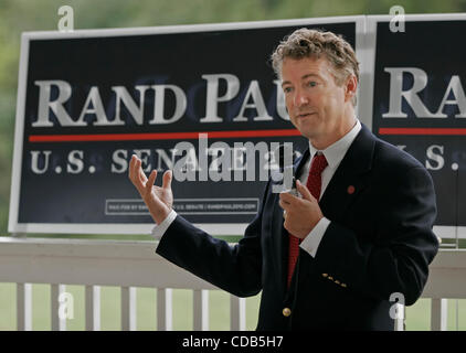 Tea Party Republikanischen Senat nominierte spricht auf einer Kundgebung der Kampagne River Front Park RAND PAUL. Die Veranstaltung fand am selben Tag veröffentlichte ein Rolling Stone Artikel kritisch über die Tea Party Bewegung auf das Magazin Internet-Website. Stockfoto