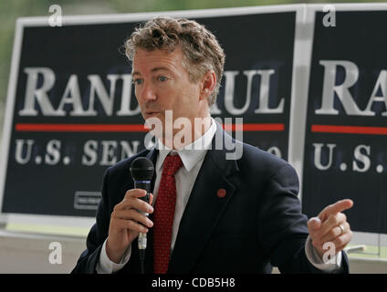 Tea Party Republikanischen Senat nominierte spricht auf einer Kundgebung der Kampagne River Front Park RAND PAUL. Die Veranstaltung fand am selben Tag veröffentlichte ein Rolling Stone Artikel kritisch über die Tea Party Bewegung auf das Magazin Internet-Website. Stockfoto