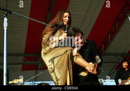 JOHNNY CASH UND FRAU JUNI CARTER BARGELD. Ã'Â © / JUNECARTERCASHRETRO (Kredit-Bild: Â © Judie Burstein/Globe Photos/ZUMAPRESS.com) Stockfoto