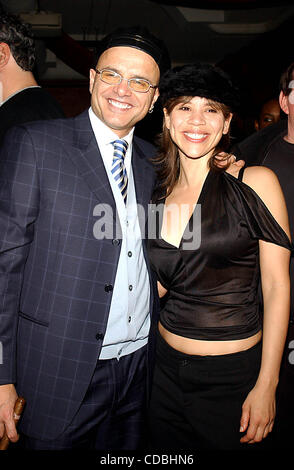 K28765AR SD0130. DAS DEBÜT VON. ROSIE PEREZ UND JOE PANTOLIANO. IN DEN SPIELEN FRANKIE UND JOHNNY. BELASCO THEATRE, New York City.    / 2003.JOE PANTOLIANO und ROSIE PEREZ(Credit Image: © Andrea Renault/Globe Photos/ZUMAPRESS.com) Stockfoto