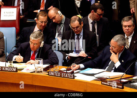 JACK STRAW JEREMY GREENSTOCK COLIN POWELL. K29493AR SD0307.'' UN-Sicherheitsrat '' neueste Waffe des Prüfers Bericht über Irak bei der Vereinten NATION IN New York City.    / 2003 (Kredit-Bild: © Andrea Renault/Globe Photos/ZUMAPRESS.com) Stockfoto