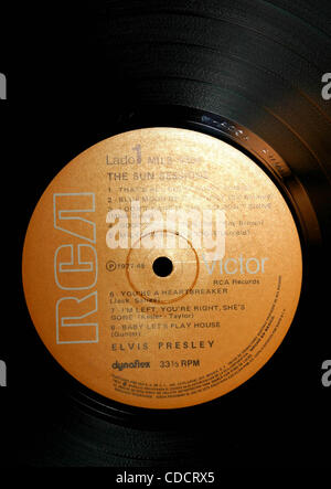K35164ML. Das ORIGNAL-Band von ELVIS Presleys erste STUDIOAUFNAHME PRESERVERED geschnitten und verkauft an die allgemeine Öffentlichkeit AT NOLA STUDIOS, NewYork City 27.01.2004.  / DIE Sonne Sitzung aufzeichnen (Kredit-Bild: © Mitchell Levy/Globe Photos/ZUMAPRESS.com) Stockfoto