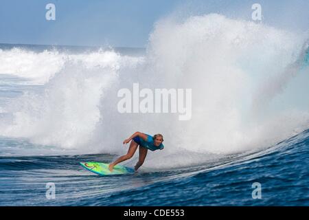 14. Februar 2011 - Angriff Teahupoo, Tahiti - "Soul Surfer" der inspirierende Film auf der Autobiografie von 19-Year-Old Champion Surfer BETHANY HAMILTON,, die seit über sechs Jahren trotzte allen Widrigkeiten basiert zu konkurrieren und gewinnen Berufsmeisterschaften nach verlieren ihren Arm in ein Hai im Alter von dreizehn. PIC Stockfoto