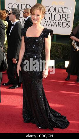 16. Januar 2011 - statt Los Angeles, Kalifornien, USA - 16. Januar 2011 - Los Angeles, Kalifornien, USA - Schauspielerin MELISSA LEO bei den 68. Annual Golden Globes - Ankünfte im Beverly Hilton Hotel in Los Angeles. (Kredit-Bild: © Paul Fenton/ZUMAPRESS.com) Stockfoto