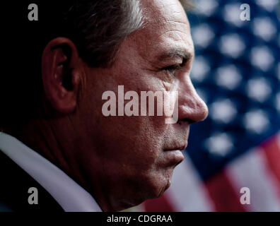 19. Januar 2011 übergeben - Washington, District Of Columbia, USA - Sprecher des Hauses JOHN BOEHNER (R -OH) während einer Pressekonferenz am Mittwoch über die republikanische Pläne, die bezahlbare Pflege Act aufzuheben letztes Jahr. (Bild Kredit: Pete Marovich/ZUMAPRESS.com ©) Stockfoto