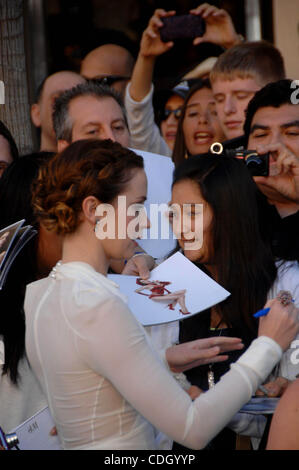 23. Januar 2011 - Hollywood, Kalifornien, USA - Emily Blunt während der Premiere des neuen Films von Touchstone Bilder GNOMEO & Julia, gehalten am El Capitan Theatre, am 23. Januar 2011, in Los Angeles... 2011.K67422mge (Kredit-Bild: © Michael Germana/Globe Photos/ZUMAPRESS.com) Stockfoto