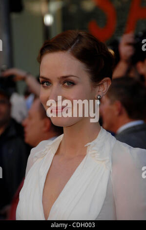 23. Januar 2011 - Hollywood, Kalifornien, USA - Emily Blunt während der Premiere des neuen Films von Touchstone Bilder GNOMEO & Julia, gehalten am El Capitan Theatre, am 23. Januar 2011, in Los Angeles... 2011.K67422mge (Kredit-Bild: © Michael Germana/Globe Photos/ZUMAPRESS.com) Stockfoto