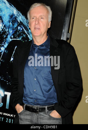 31. Januar 2011 - Los Angeles, Kalifornien, USA - James Cameron Teilnahme an The World Premiere Of '' Sanctum'' in The Manns Chinese 6 Theater In Hollywood, Kalifornien am 31.01.11 statt. 2011.K67479LONG (Kredit-Bild: © D. Long/Globe Photos/ZUMAPRESS.com) Stockfoto