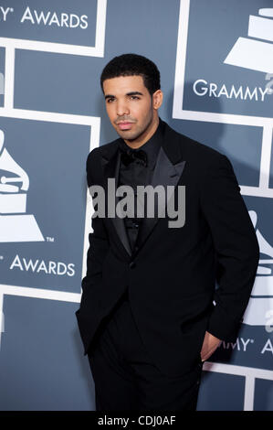 13. Februar 2011 kommt - Los Angeles, Kalifornien, USA - DRAKE für die Grammy Awards Show im Staples Center. (Credit: Kevin Sullivan/ZUMAPRESS.com ©) Stockfoto