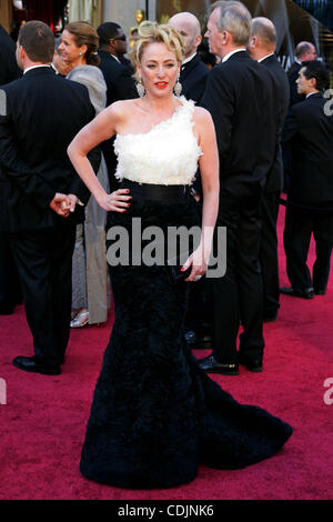 28. Februar 2011 - Hollywood, Kalifornien, Vereinigte Staaten - VIRGINIA MADSEN.83rd Annual Academy Awards - Oscars.Kodak Theatre.Hollywood, Ca.March 27, 2011.Phoo von - Fotos, iNC. 2011.K67709RHARV (Kredit-Bild: © Roger Harvey/Globe Photos/ZUMAPRESS.com) Stockfoto