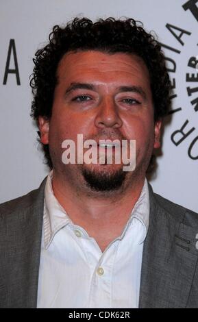 10. März 2011 - Hollywood, Kalifornien, US - PaleyFest 2011--'' Ostwärts & unten '' im Saban Theatre in Beverly Hills, CA 2011 3/10/11 2011..DANNY MCBRIDE. K67784SK (Kredit-Bild: © Scott Kirkland/Globe Photos/ZUMAPRESS.com) Stockfoto