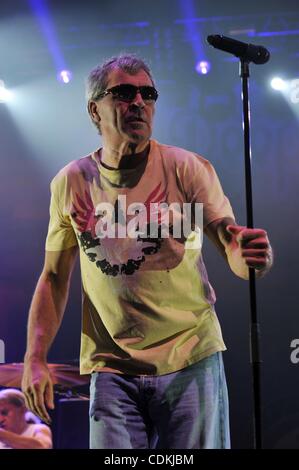 21. März 2011 - St Petersburg, Russland - IAN GILLAN von Deep Purple auf der Bühne. (Kredit-Bild: © PhotoXpress/ZUMAPRESS.com) Stockfoto