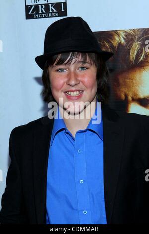 10. April 2011 - Los Angeles, Kalifornien, USA - Noah Dahl.The Premiere von Ã ¢ Â'¬Å "DecisionsÃ ¢ Â'¬Â & Feier des Lebens der Schauspieler Corey Haim in The Writers Guild Theater, Beverly Hills, CA. April 10-2011 statt. (Bild Kredit: Â © TLeopold/Globe Photos/ZUMAPRESS.com) Stockfoto