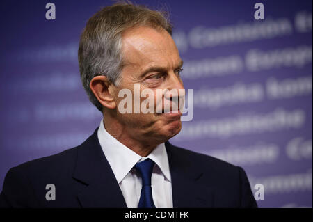 13. April 2011 - Brüssel, BXL, Belgien - Britian des ehemaligen Premierminister Tony Blair hält eine Pressekonferenz nach der palästinensischen Geberkonferenz auf EU-in Brüssel am 2011-04-13 von Wiktor Dabkowski Hauptquartier (Credit-Bild: © Wiktor Dabkowski/ZUMAPRESS.com) Stockfoto