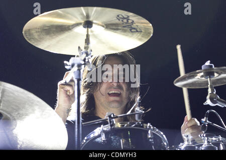 15. April 2011 - Indio, Kalifornien, USA - führt Caifanes auf die 2011 Coachella Music and Arts Festival im Empire Polo Club In Indio, Kalifornien statt. (Kredit-Bild: © Gerry Maceda/Southcreek Global/ZUMAPRESS.com) Stockfoto