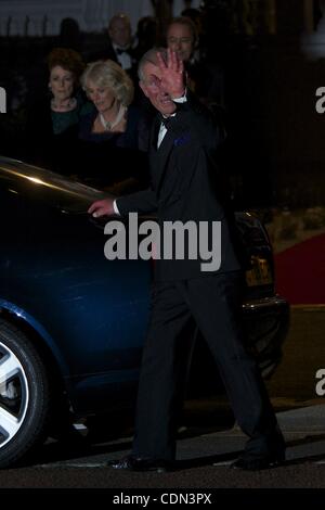 28. April 2011 - London, Spanien - Prinz Charles Prince Of Wales und Camilla Duchess of Cornwall besuchen vor der Hochzeit Abendessen im Mandarin Oriental Hyde Park am 28. April 2011 in London, England. (Bild Kredit: Jack Abuin/ZUMAPRESS.com ©) Stockfoto