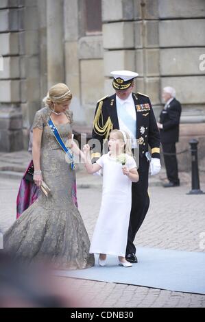 17. Mai 2011 - Stockholm, Spanien - Kronprinz Willem-Alexander und Kronprinzessin Maxima Zorreguieta und Tochter besuchen die Hochzeit von Kronprinzessin Victoria von Schweden und Daniel Westling am 19. Juni 2010 in Stockholm, Schweden (Credit-Bild: © Jack Abuin/ZUMAPRESS.com) Stockfoto