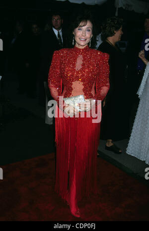 11. Juli 2011 - Hollywood, Kalifornien, US - K13413LR. LORETTA LYNN.32nd CMA Awards.Nashville, Tennessee. 1998 (Kredit-Bild: © Lisa Rose/Globe Photos/ZUMAPRESS.com) Stockfoto